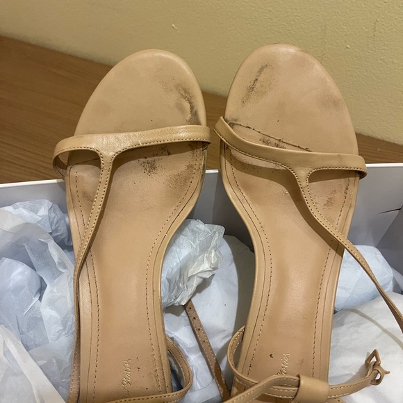 & OTHER STORIES minimalist block heel sandals - Picture 5 of 10